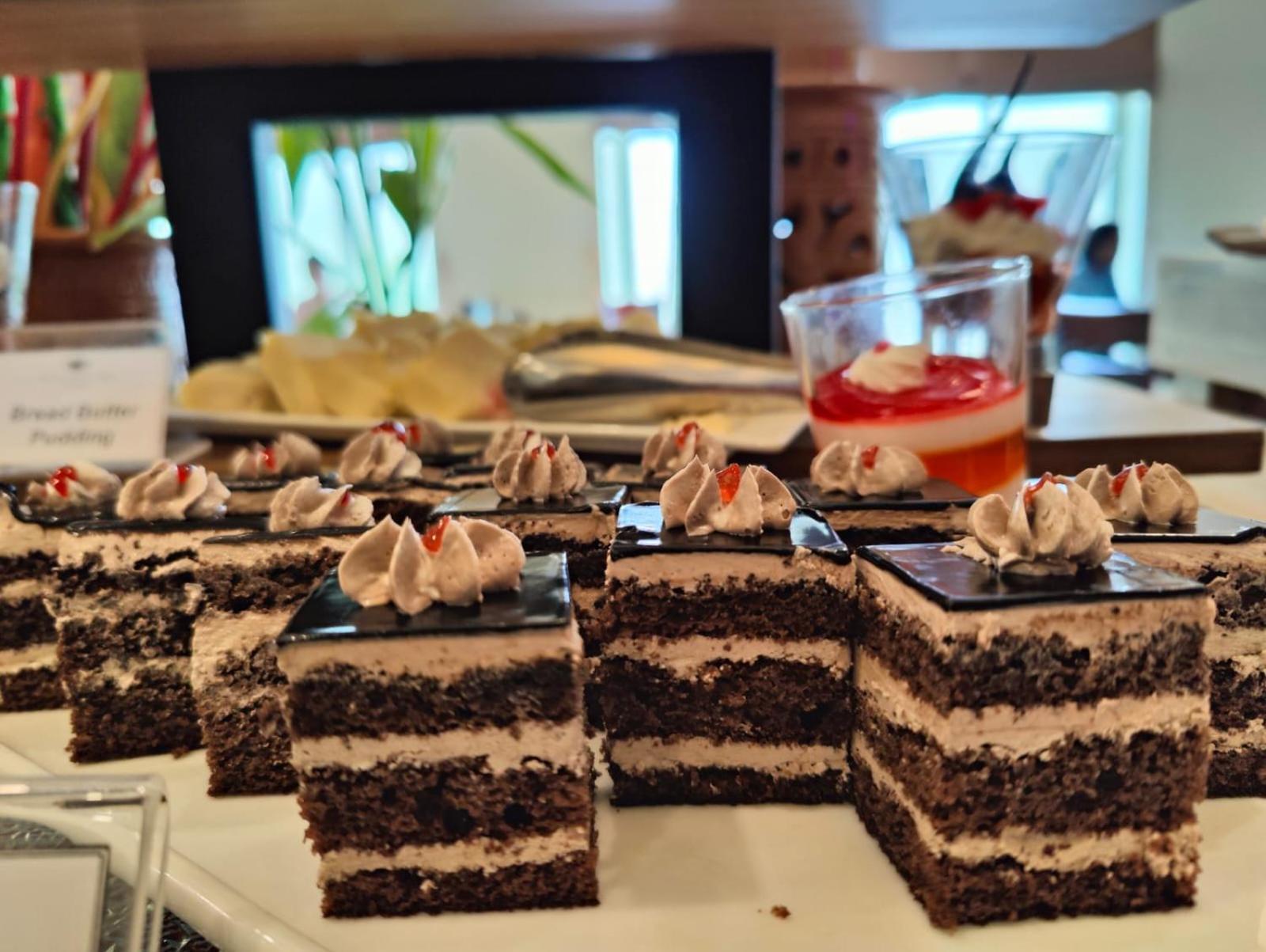 Hotel Grand Park Barishal ภายนอก รูปภาพ