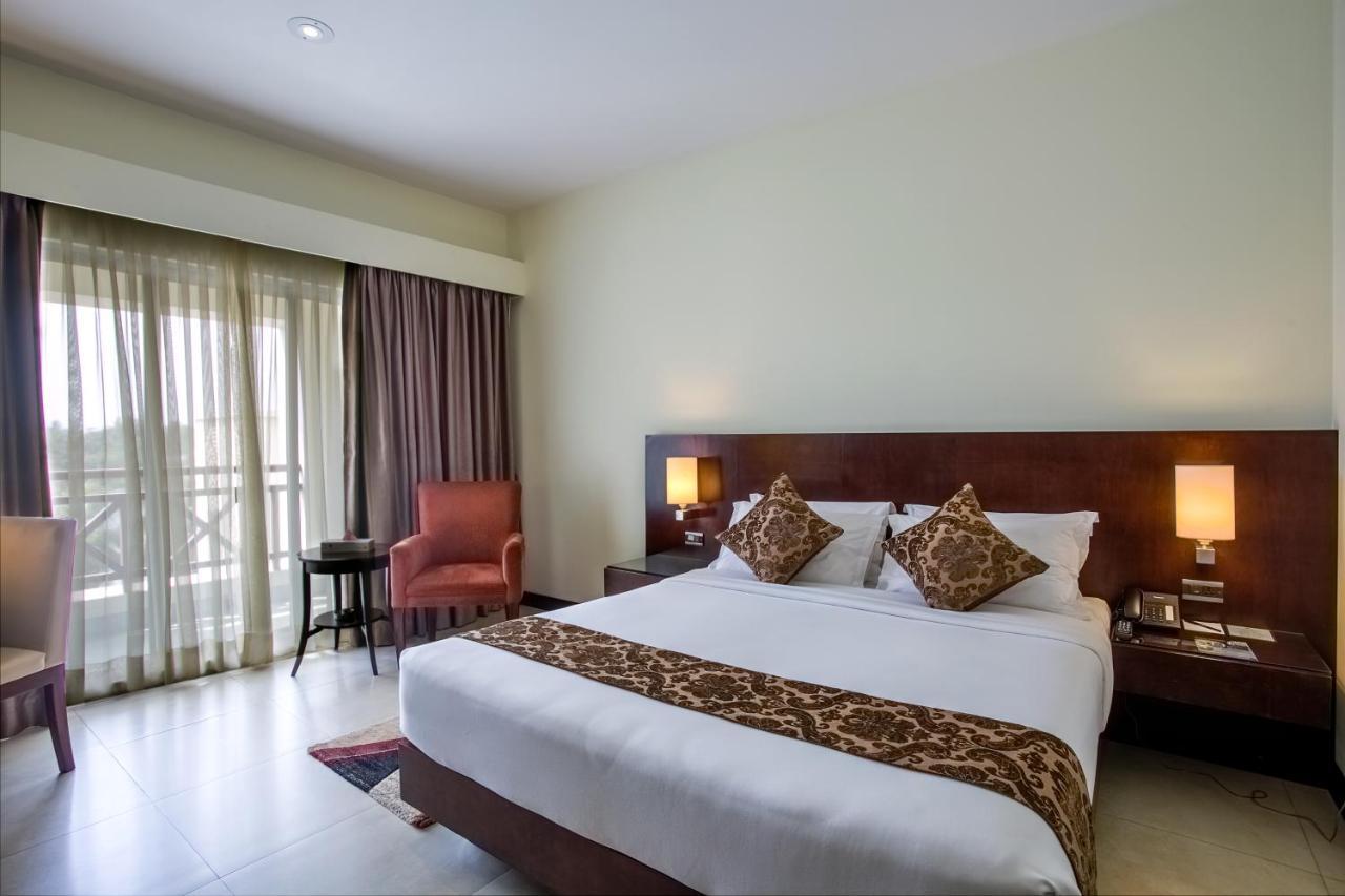 Hotel Grand Park Barishal ภายนอก รูปภาพ