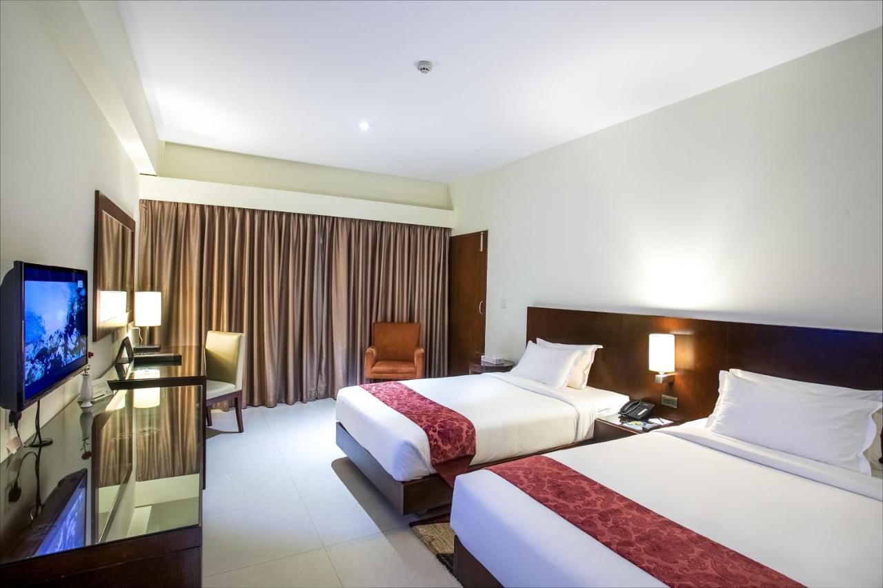 Hotel Grand Park Barishal ภายนอก รูปภาพ